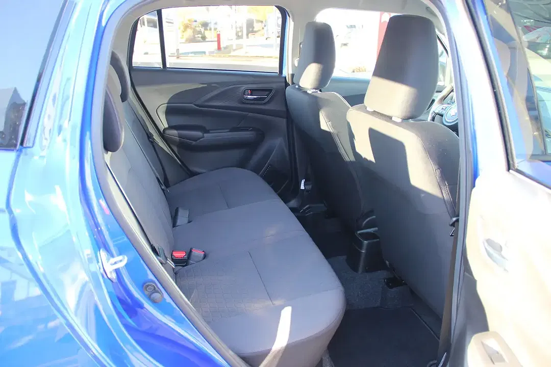 Suzuki Swift - Thumbnail 7