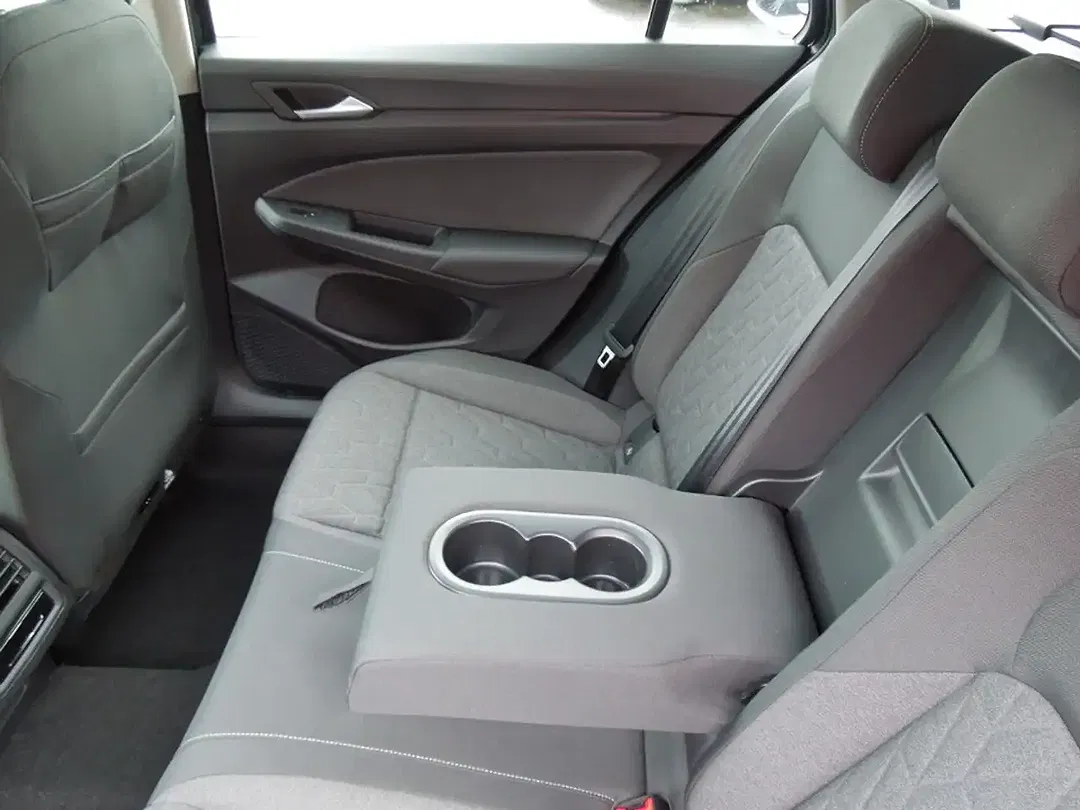 Volkswagen Golf Variant - Thumbnail 11