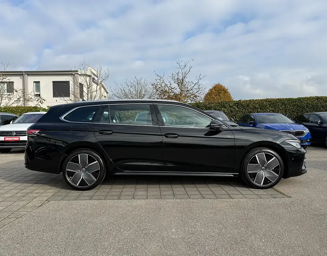 Volkswagen Passat Variant - Thumbnail 10