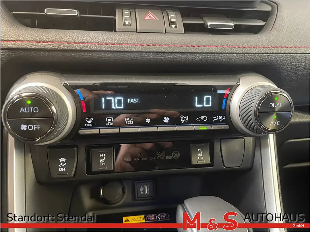 Toyota RAV 4 - Thumbnail 21
