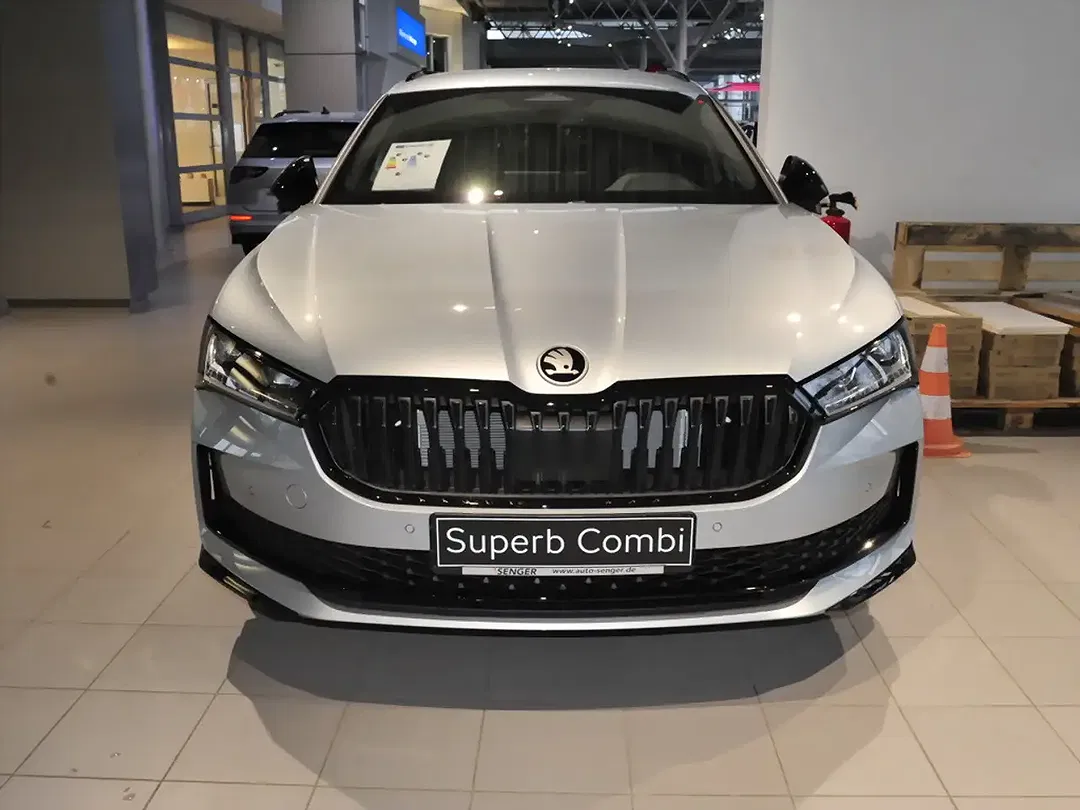 Skoda Superb - Thumbnail 2
