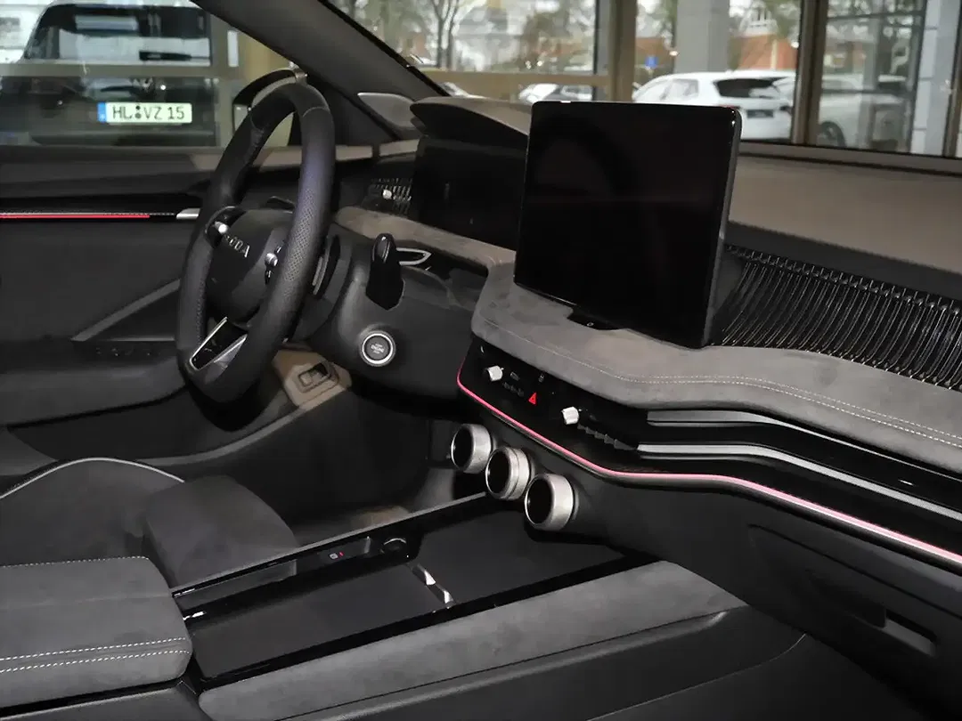 Skoda Superb - Thumbnail 6
