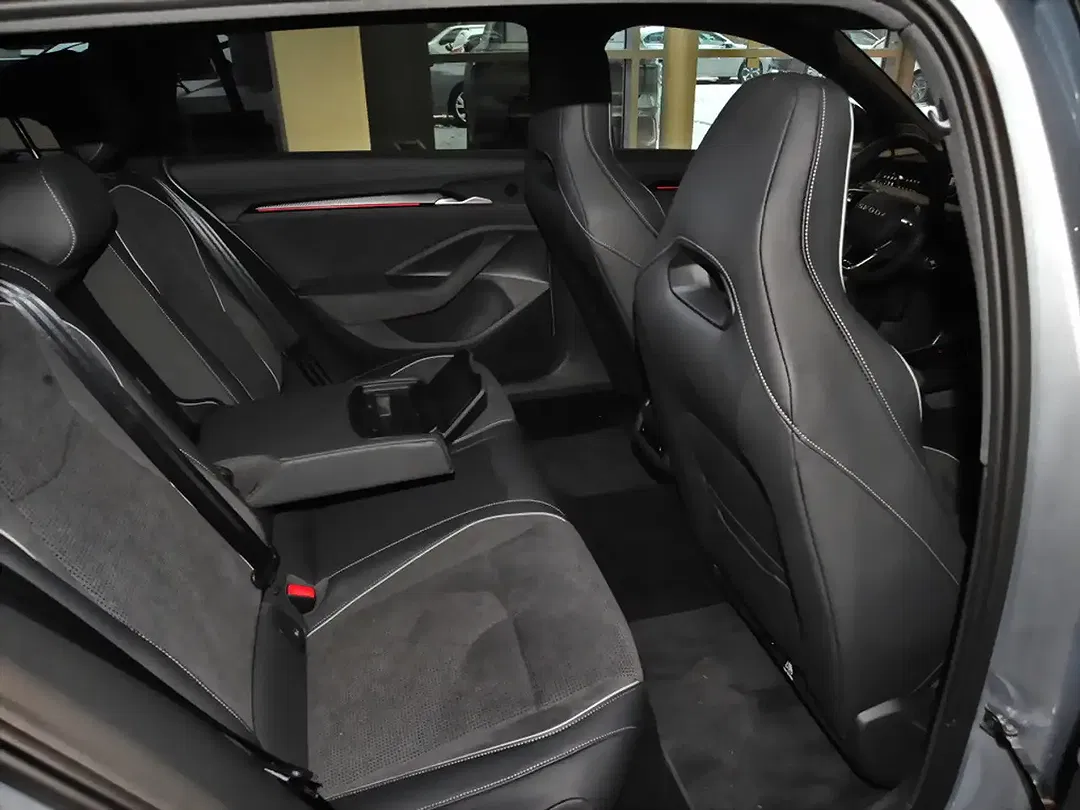 Skoda Superb - Thumbnail 9