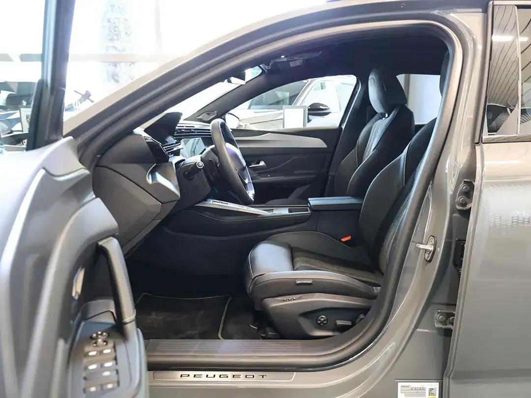 Peugeot 308 - Thumbnail 10