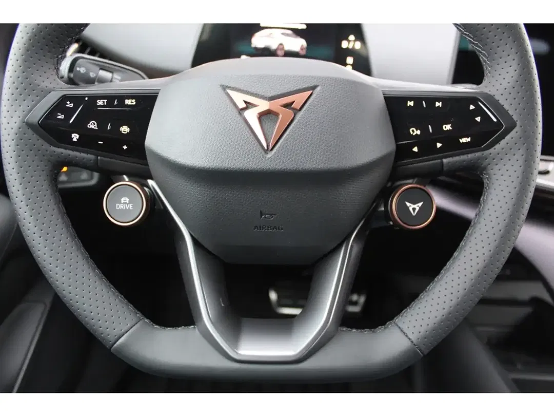 CUPRA Tavascan - Thumbnail 12
