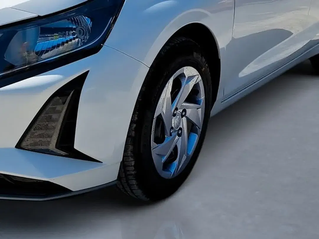 Hyundai i20 - Thumbnail 6