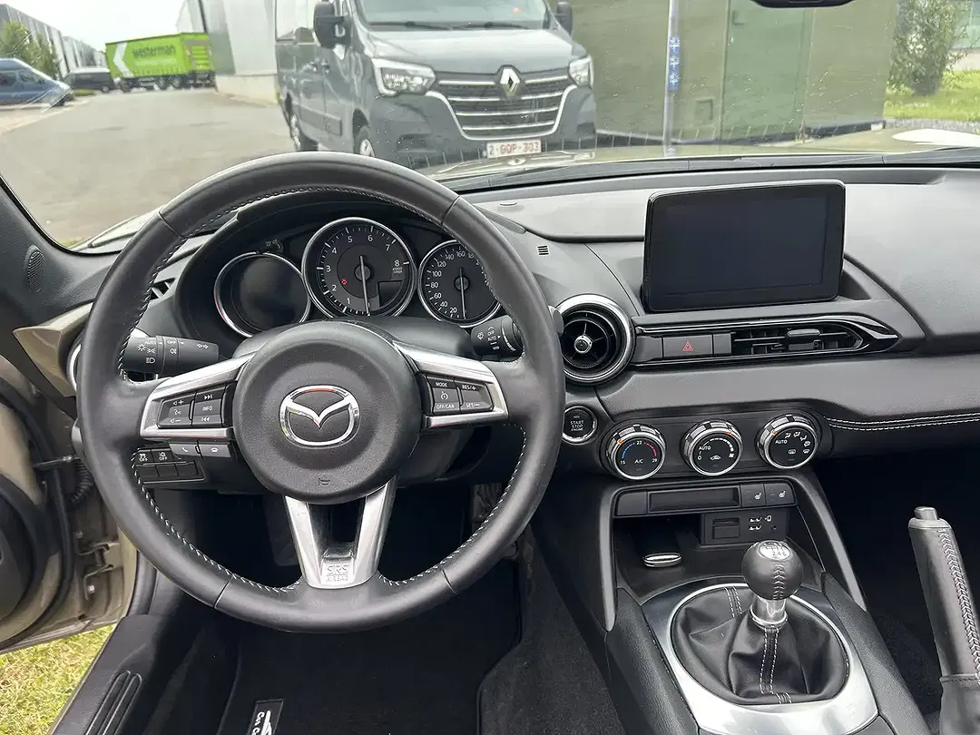 Mazda MX-5 - Thumbnail 11