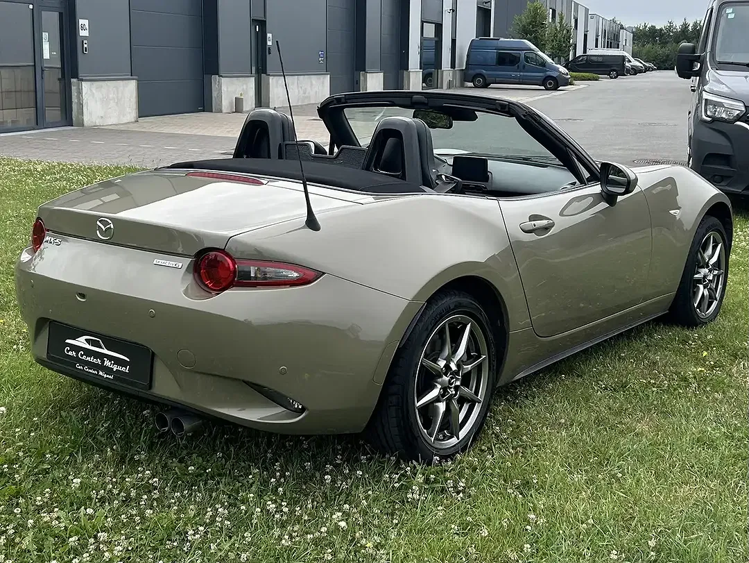 Mazda MX-5 - Thumbnail 3