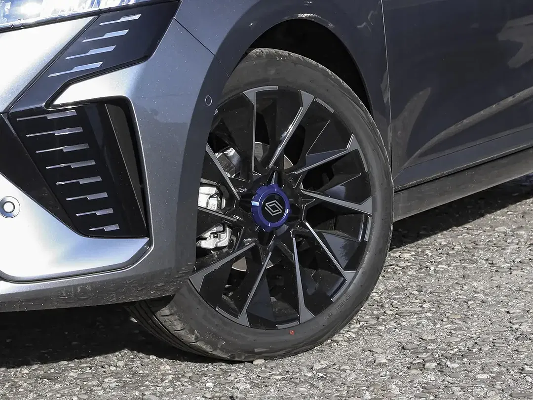 Renault Clio - Thumbnail 10