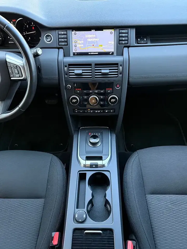Land Rover Discovery - Thumbnail 15
