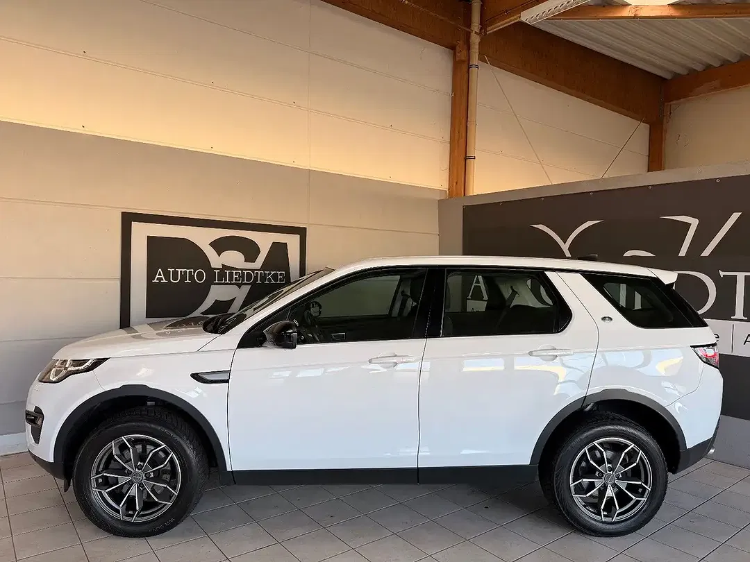 Land Rover Discovery - Thumbnail 2