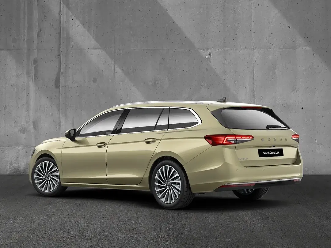 Skoda Superb - Thumbnail 2