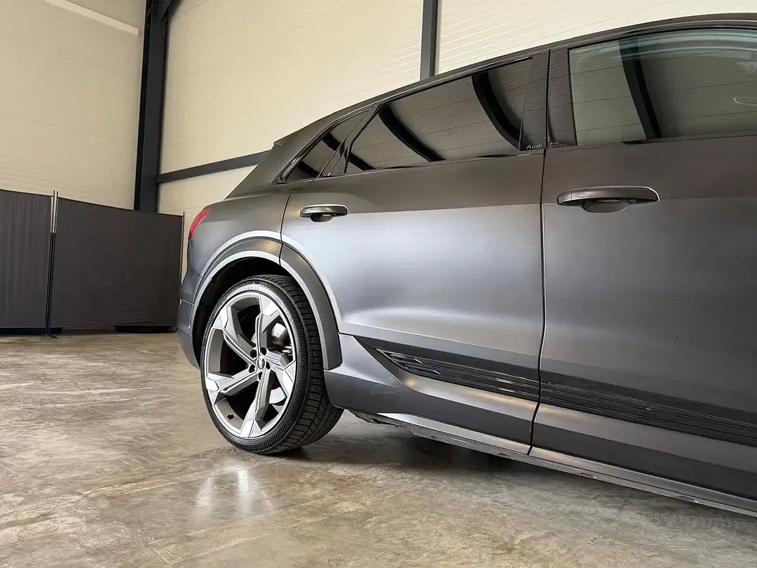 Audi SQ8 e-tron - Thumbnail 6