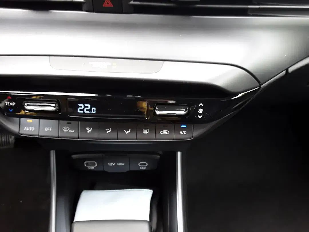 Hyundai i20 - Thumbnail 15