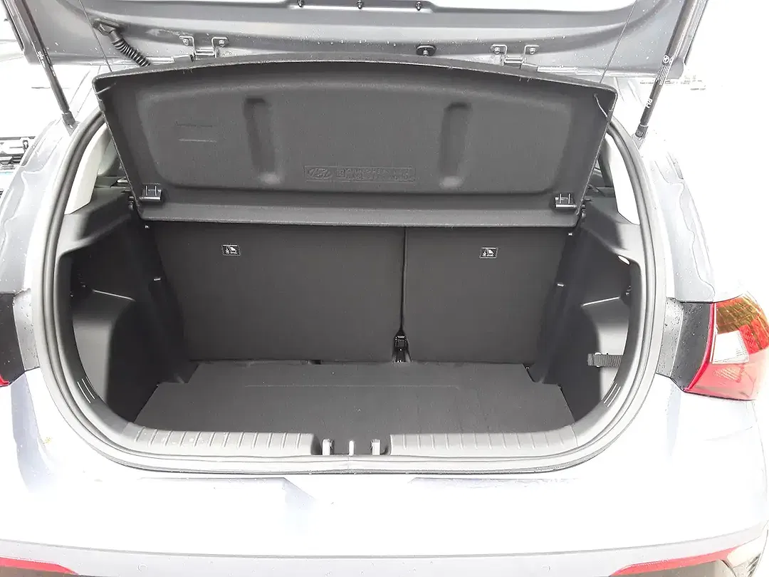 Hyundai i20 - Thumbnail 6