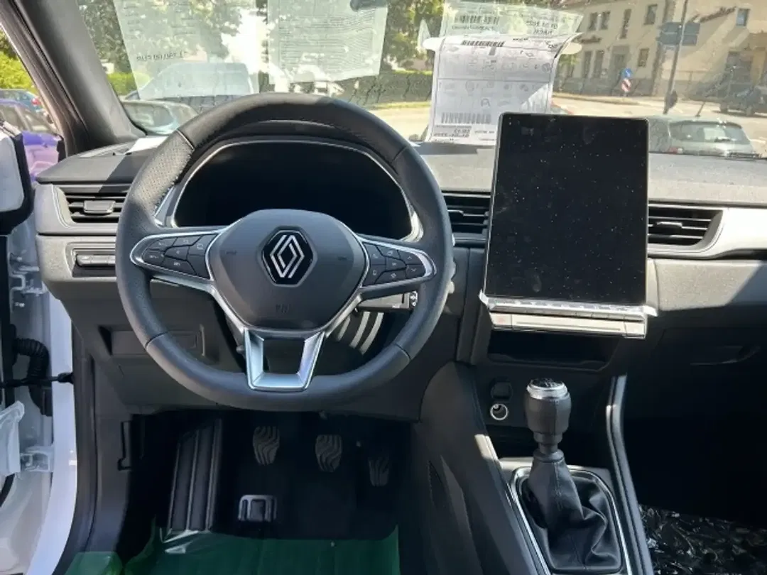 Renault Captur - Thumbnail 10