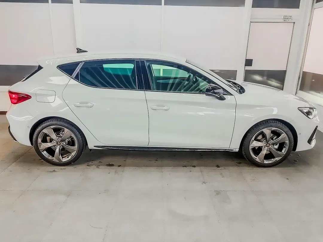 CUPRA Leon - Thumbnail 4