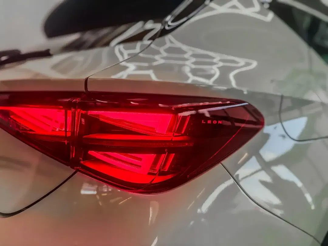CUPRA Leon - Thumbnail 7