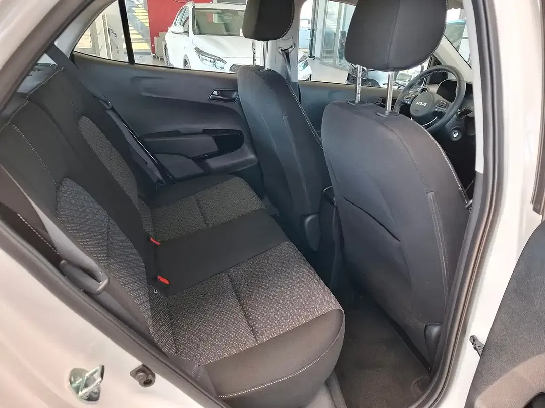 Kia Picanto - Thumbnail 9