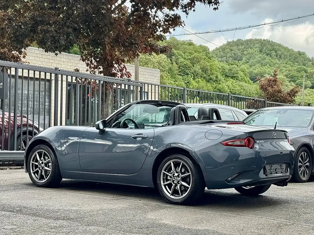 Mazda MX-5 - Thumbnail 2
