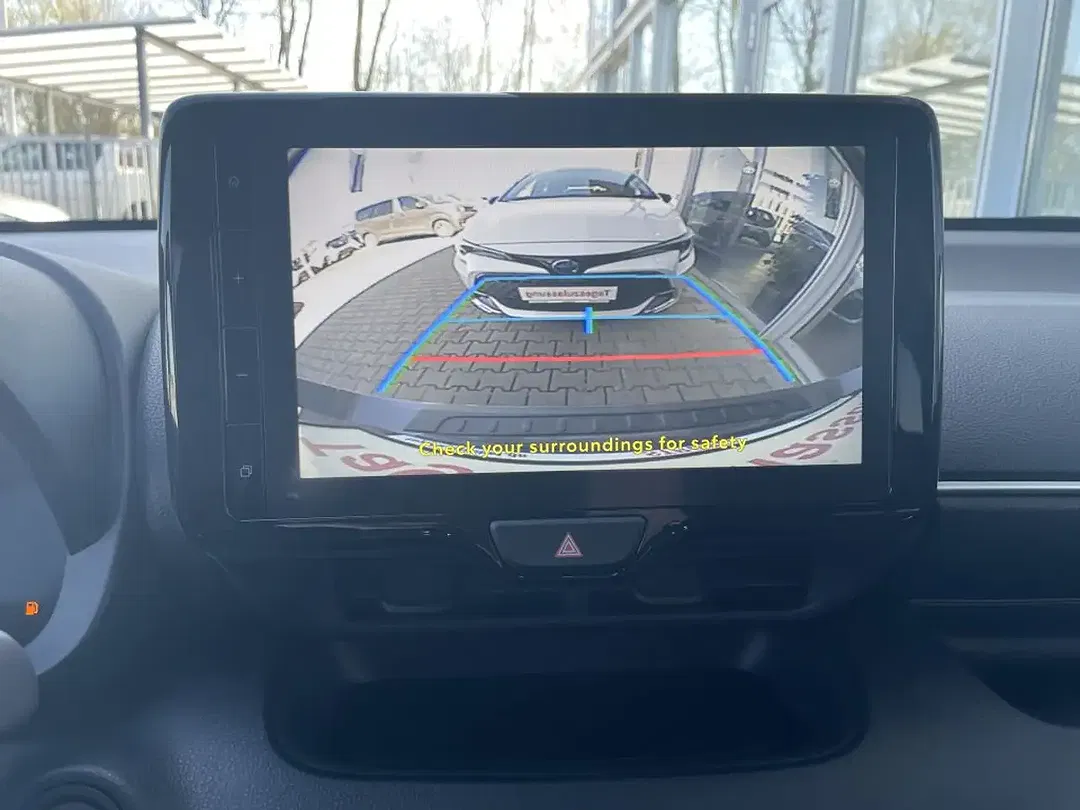 Toyota Yaris - Thumbnail 12