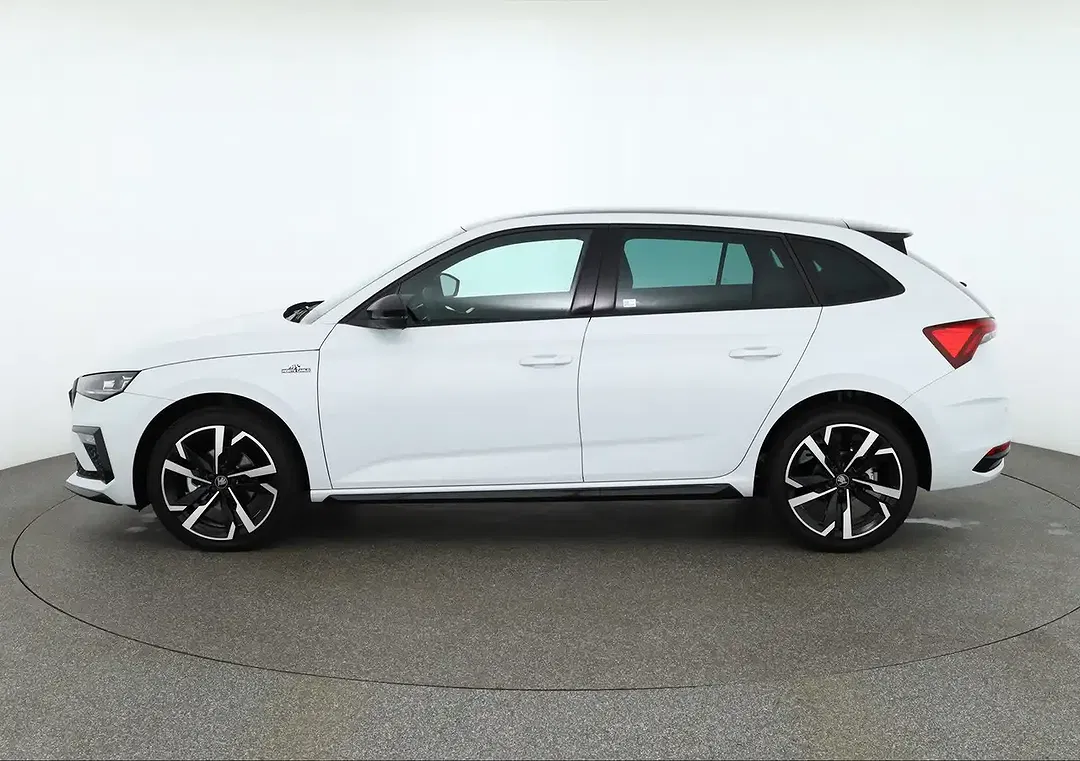 Skoda Scala - Thumbnail 1