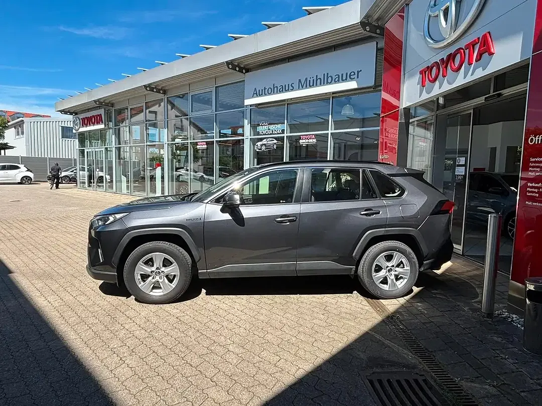 Toyota RAV 4 - Thumbnail 13
