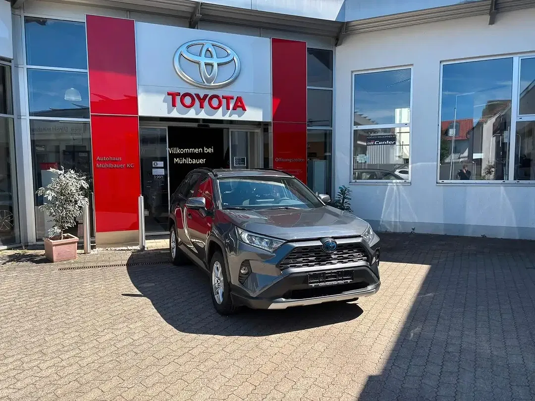 Toyota RAV 4 - Thumbnail 2