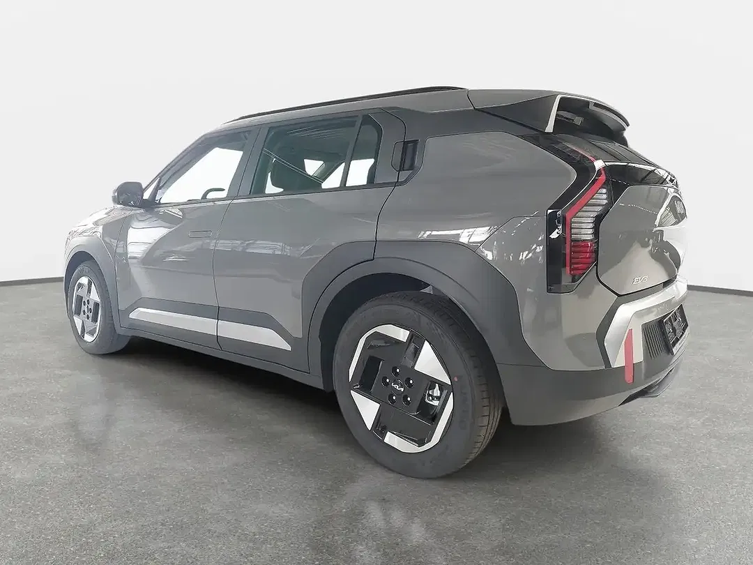 Kia EV3 - Thumbnail 4