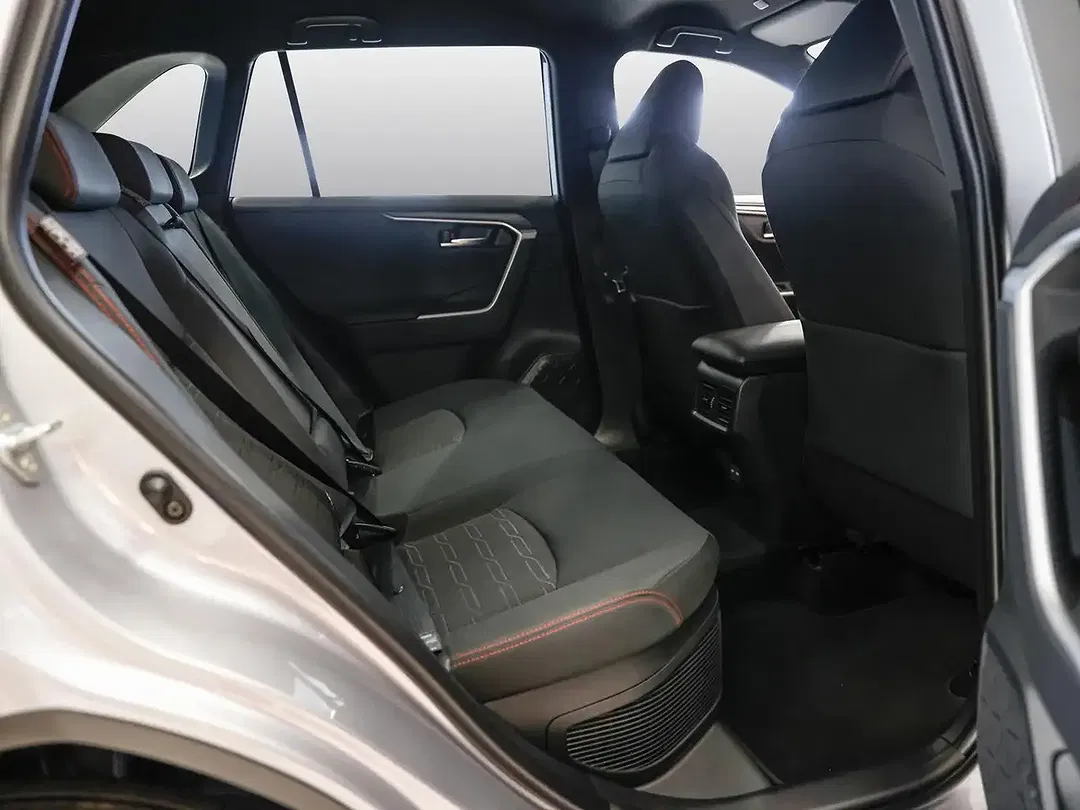 Toyota RAV 4 - Thumbnail 7