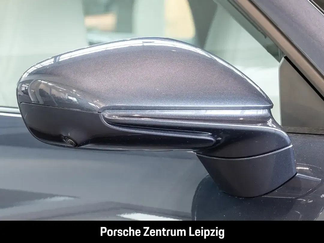 Porsche 992 - Thumbnail 15