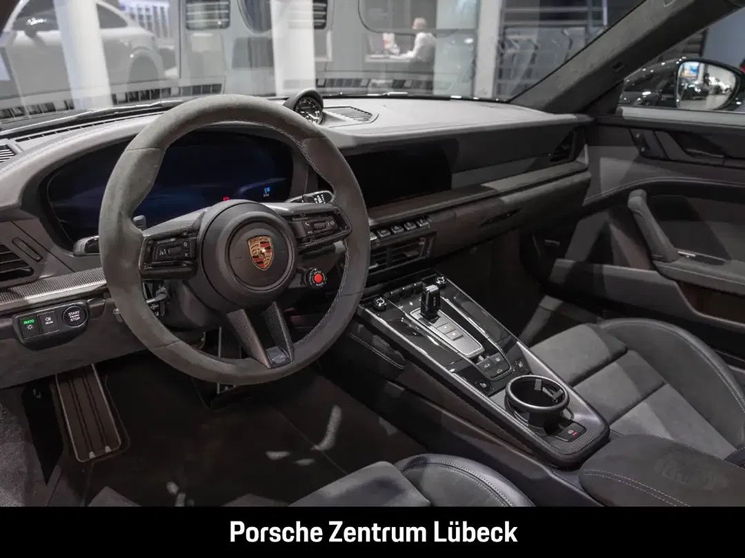 Porsche 992 - Thumbnail 4
