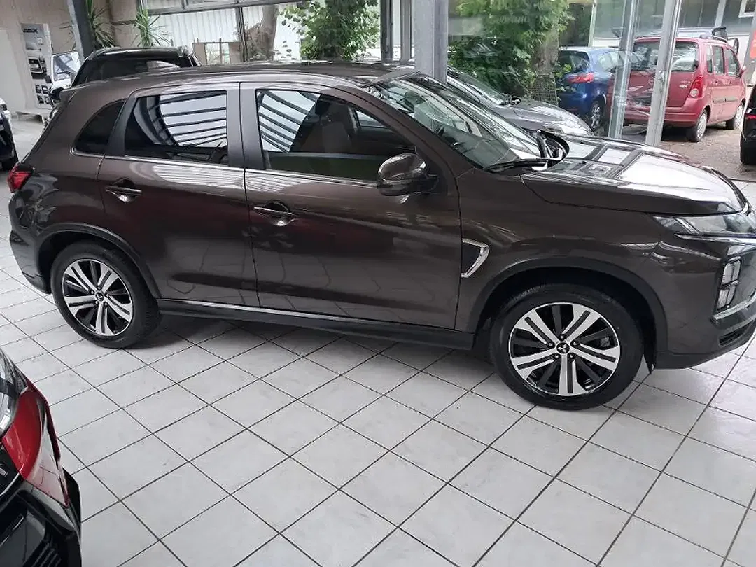 Mitsubishi ASX - Thumbnail 4