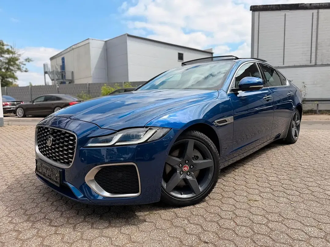 Jaguar XF D200 MHEV 4x4 HSE R-Dynamic S