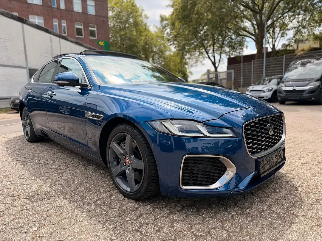 Jaguar XF - Thumbnail 8