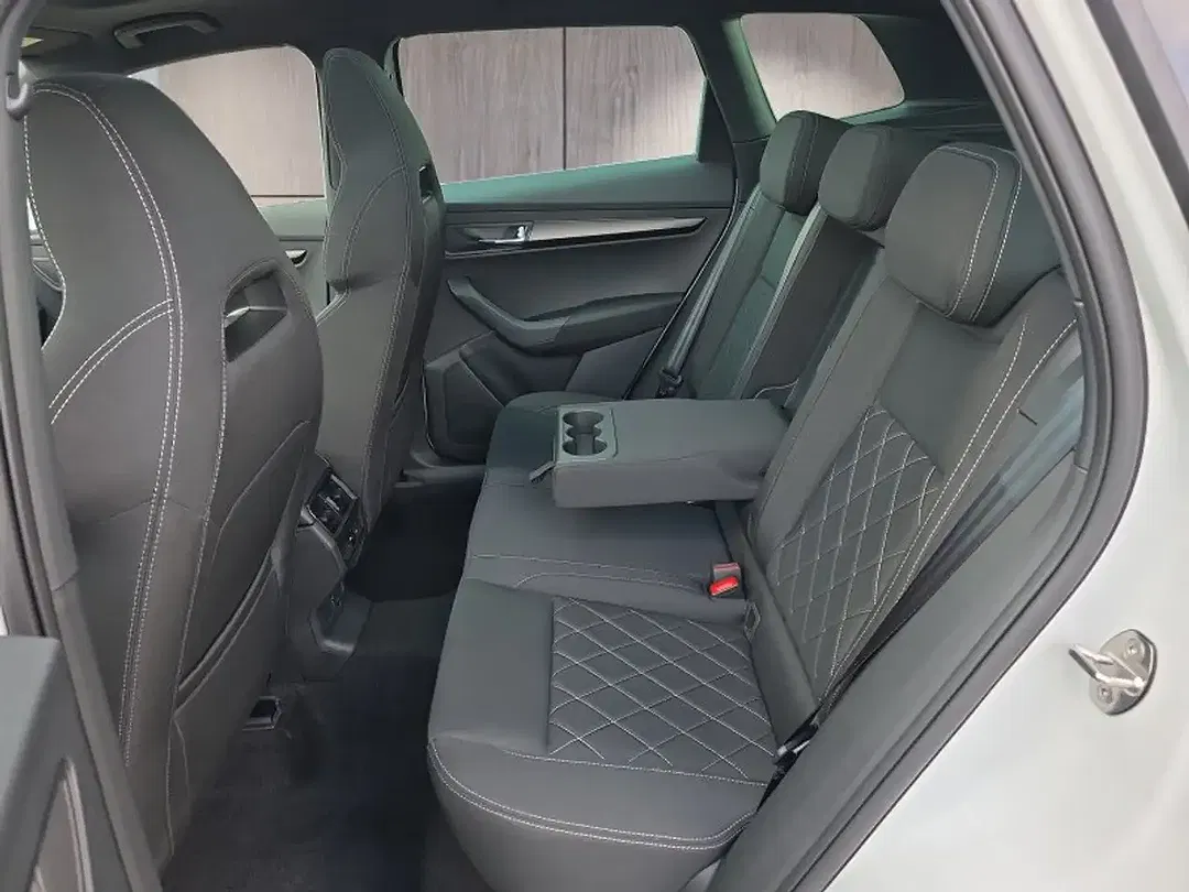 Skoda Karoq - Thumbnail 15