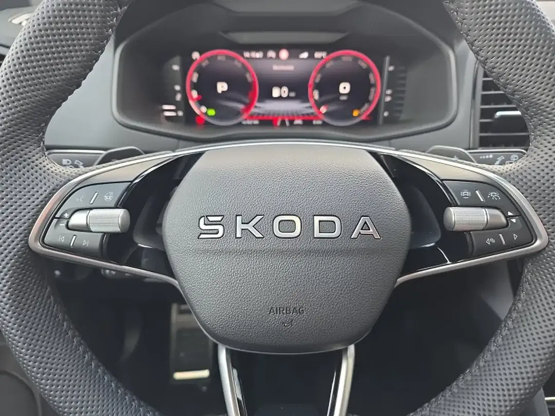 Skoda Karoq - Thumbnail 26
