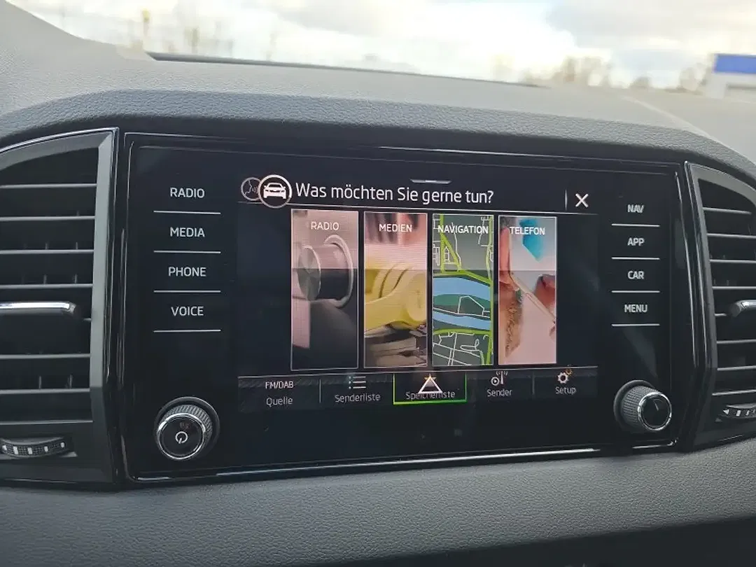 Skoda Karoq - Thumbnail 34