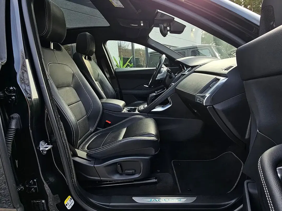 Jaguar E-Pace - Thumbnail 13