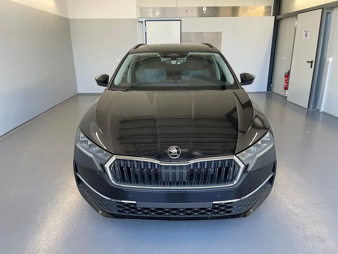 Skoda Octavia - Thumbnail 2