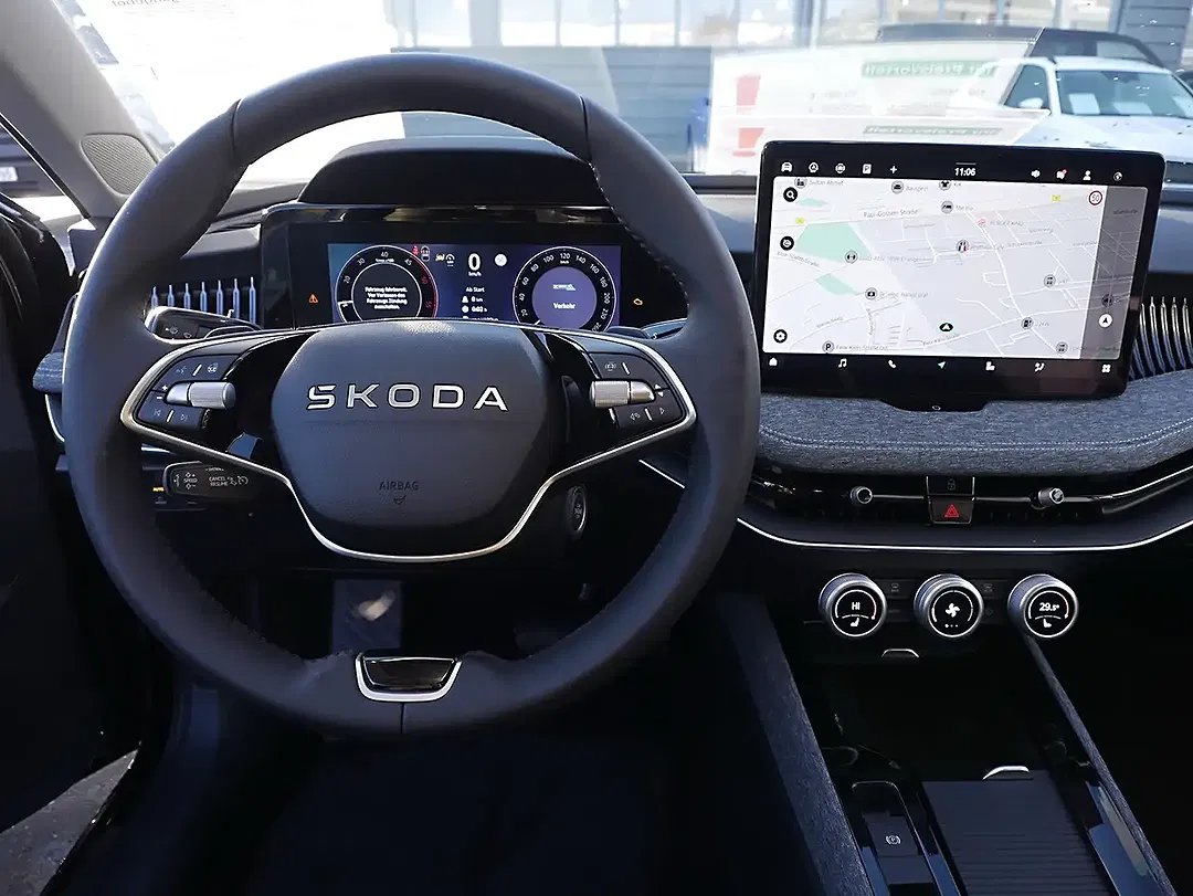 Skoda Superb - Thumbnail 4