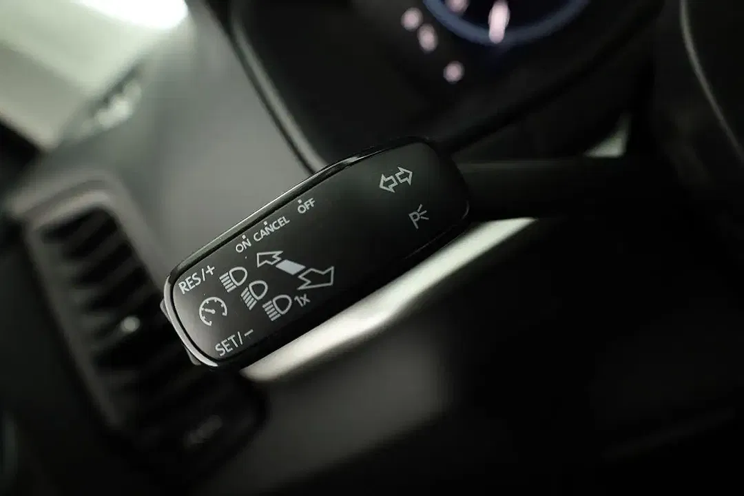 Skoda Karoq - Thumbnail 9