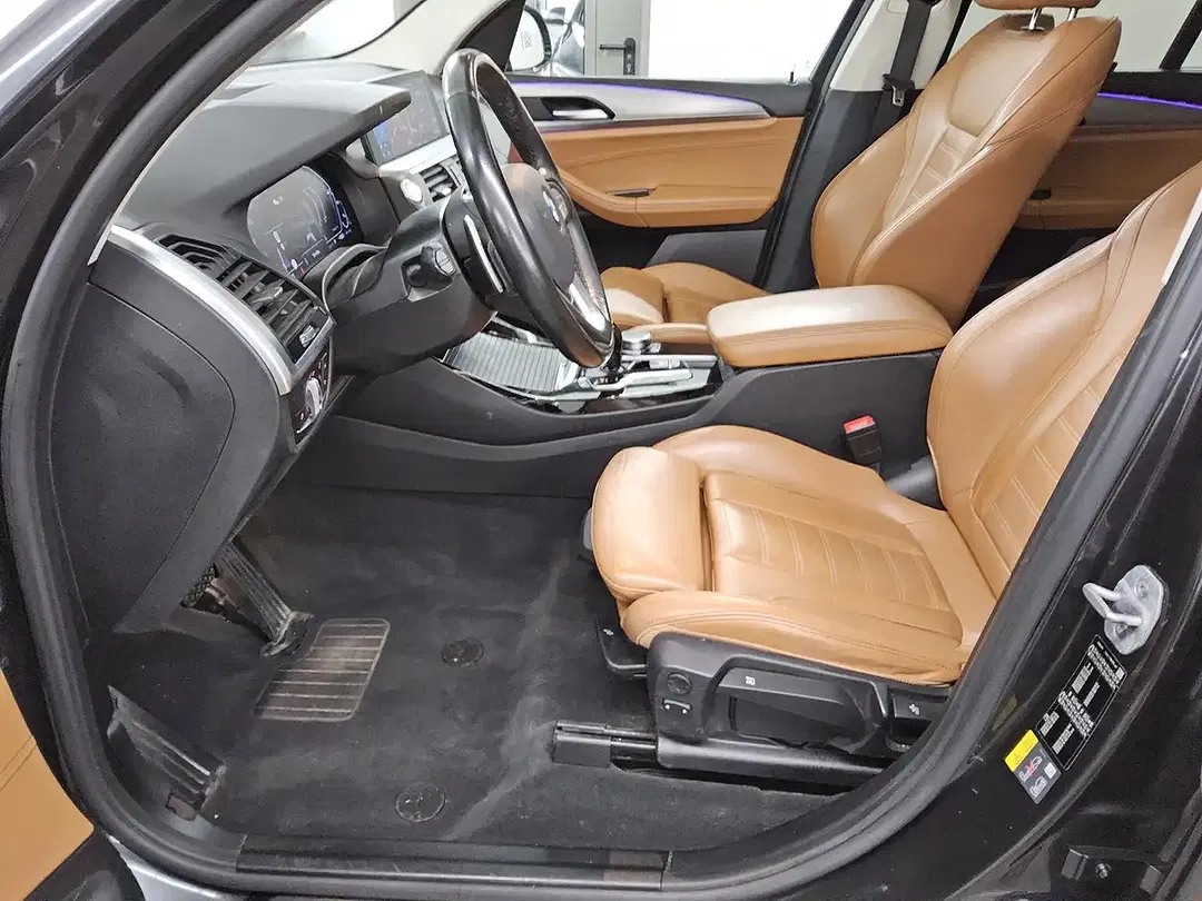 BMW X3 - Thumbnail 9