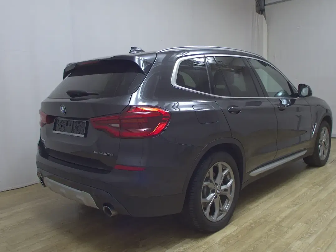 BMW X3 - Thumbnail 4