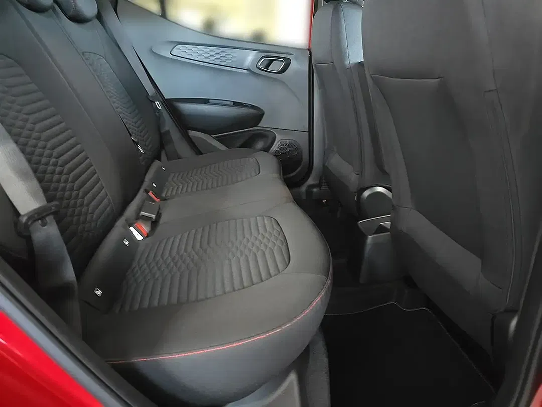 Hyundai i10 - Thumbnail 15