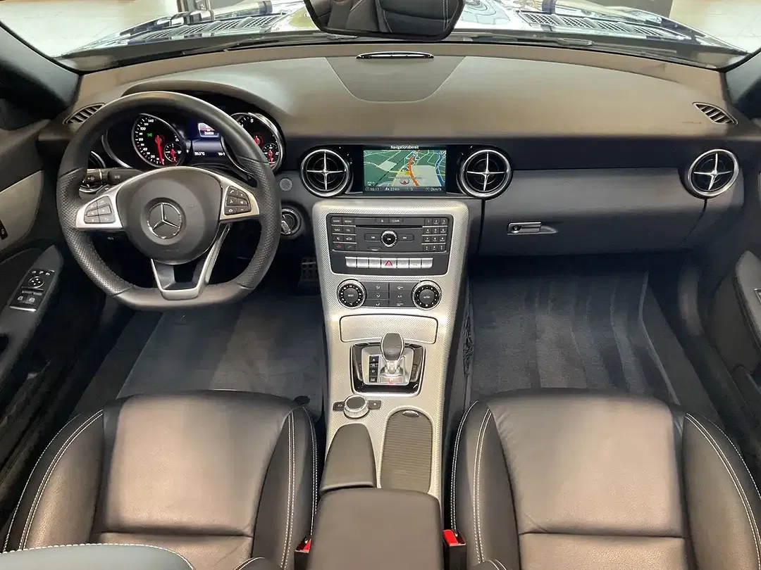 Mercedes-Benz SLC 200 - Thumbnail 12
