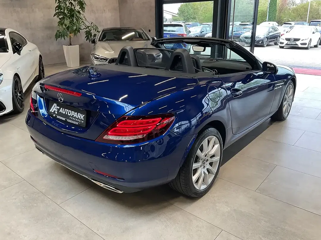 Mercedes-Benz SLC 200 - Thumbnail 4