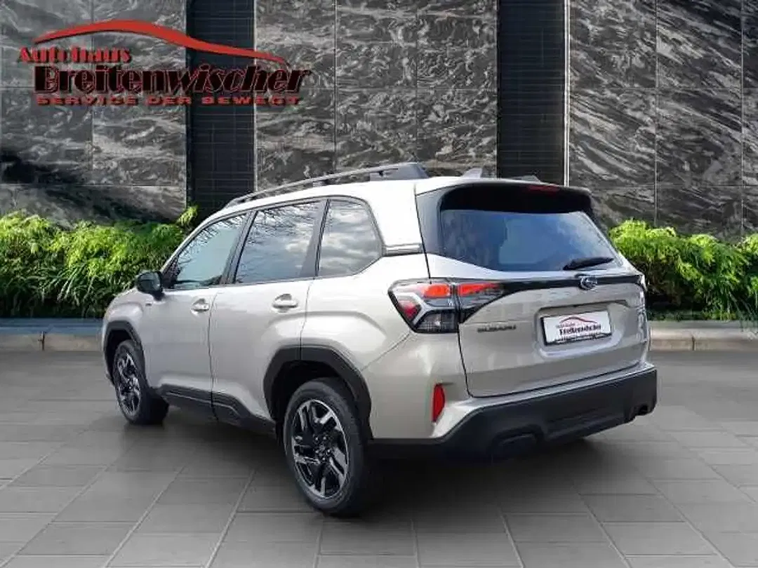 Subaru Forester - Thumbnail 5