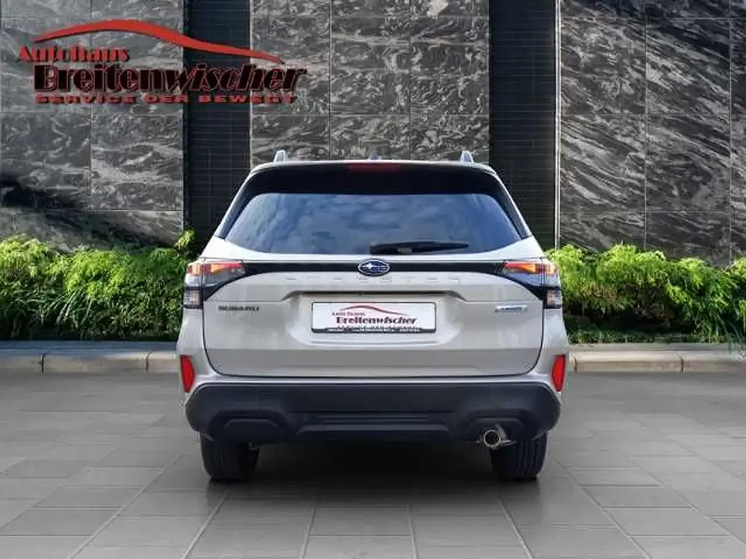 Subaru Forester - Thumbnail 6