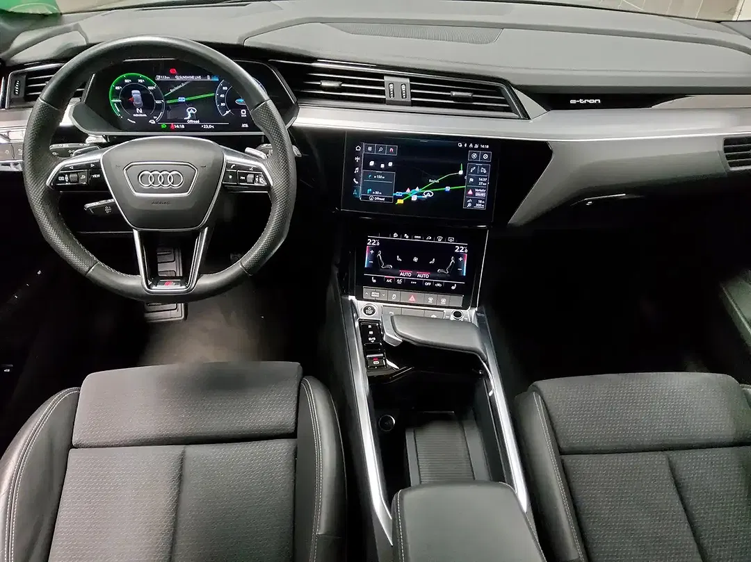 Audi e-tron - Thumbnail 5
